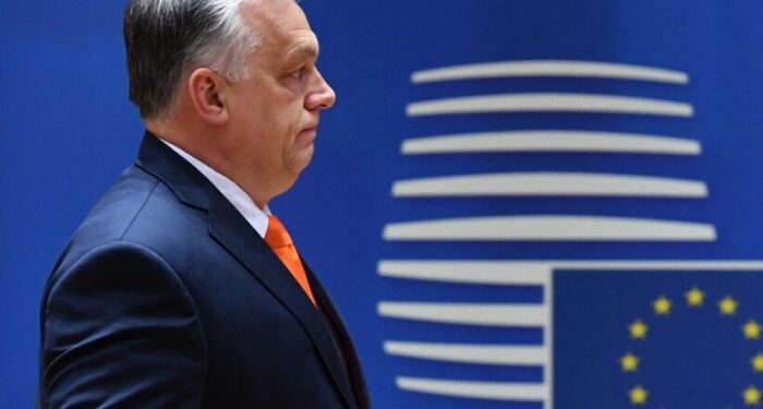 Orban, Brüksel’e meydan okumaya devam ediyor