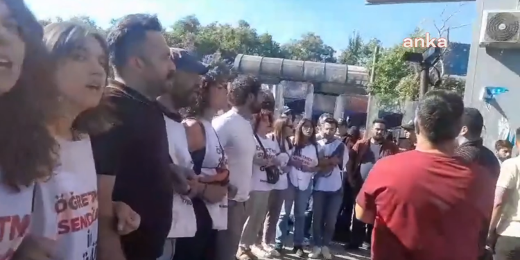 Özel sektör öğretmenlerinin eylemine polis müdahalesi: 25 eğitimci gözaltına alındı