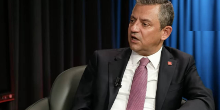 Özgür Özel'den Sinan Ateş davasına ilişkin MHP'li iki isme çağrı: Gidin aklanın