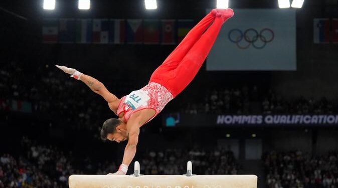 Paris 2024 | Olimpiyat Oyunları’nda milli cimnastikçiler Adem Asil halkada, Ferhat Arıcan ise paralel barda finale kalmayı başardı