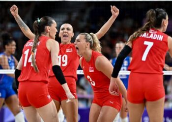 Paris2024 | Filenin Sultanları’ndan muhteşem geri dönüş: 3-2