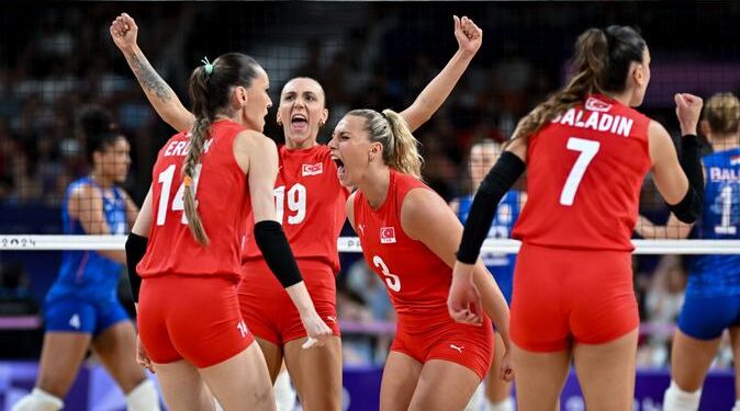 Paris2024 | Filenin Sultanları’ndan muhteşem geri dönüş: 3-2