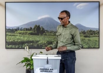 RUANDA | Kagame yüzde 99 ile yeniden seçildi