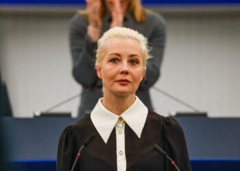 Rus muhalif Navalni’nin eşi hakkında yakalama kararı çıkarıldı