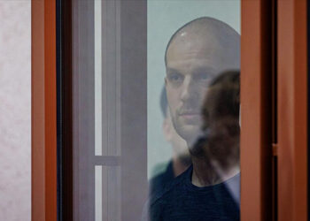 Rusya'da, ABD'li gazeteciye casusluktan 16 yıl hapis cezası