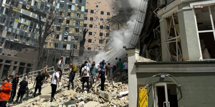 Rusya'dan Ukrayna'ya Acımasız Saldırı: Çocuk Hastanesi Vuruldu