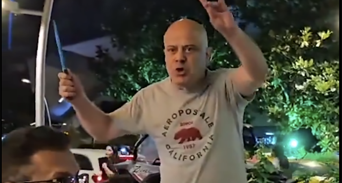 Sarıyer’de bıçakla yabancı uyruklu iş insanlarını tehdit eden şüpheli tutuklandı