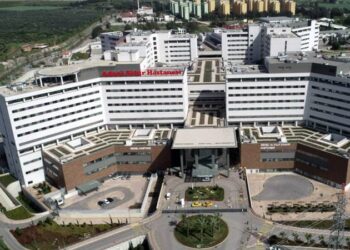 Şehir hastaneleri ihaleleri projeleri tamamlanmadan ihaleye çıkarıldı; 23 mühendis ve mimar sürüldü