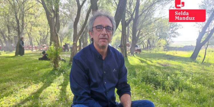 'Amele sınıfının şairi' C. Hakkı Zariç: Şehrimiz annemiz gibidir, bağlarımızı koparamayız