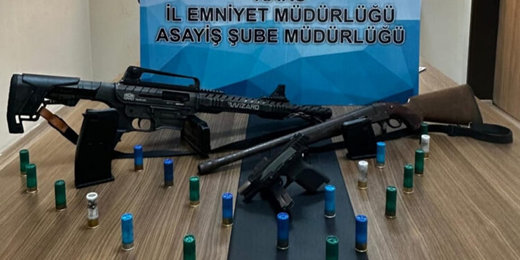 Silahla Bir Kişiyi Yaralayıp Kaçmıştı: Tutuklandı