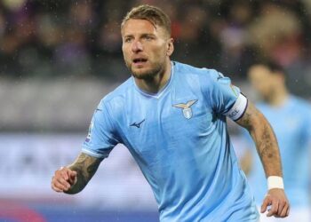 Sözleşmesi sürüyor, henüz bir teklif almadık