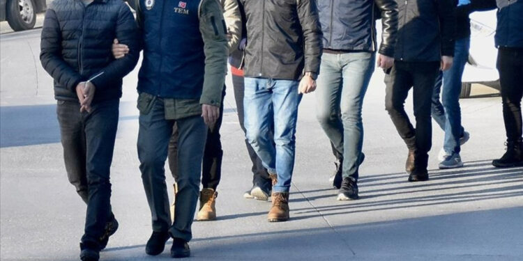 Suç Örgütüne Operasyon: 10 Tutuklama