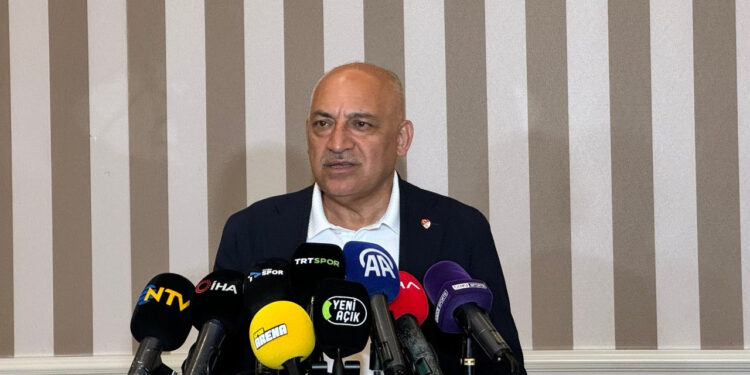 TFF Başkanı Büyükekşi'den Yeni Açıklama: 'Yarın Sahada 11 Merih Demiral Olacak'