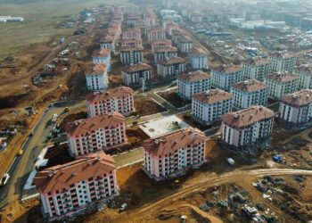 TOKİ'nin Hatay'daki 'deprem konutu' ihalesi Erdoğan'ın komşusuna verildi