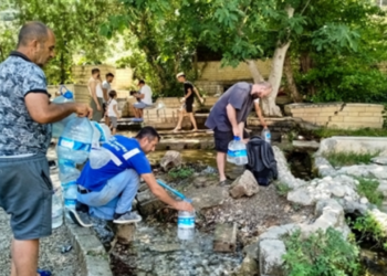 Teli Kesip Bakterili Suyu Kullanmaya Devam Ettiler