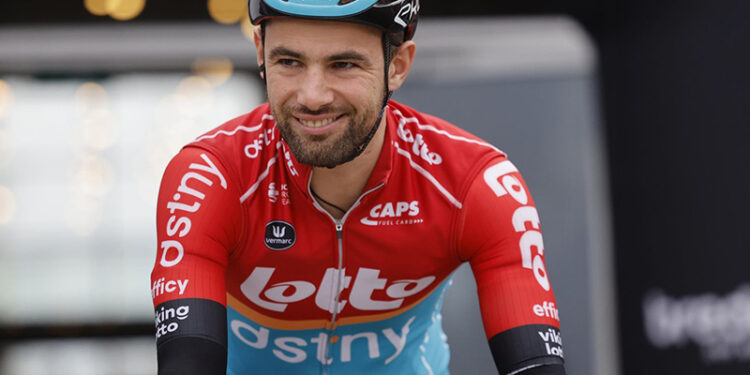 Tour de France'ın 18. etabını Victor Campenaerts kazandı