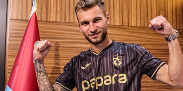 Trabzonspor'un yeni transferi Denis Draguş imzayı attı!