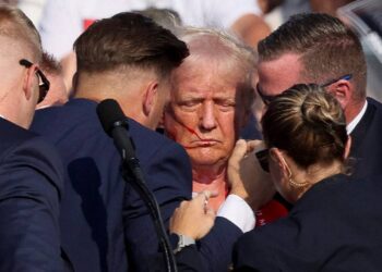 Trump'a suikast girişimi: Gizli Servis 'göz yummakla' suçlanırken, 'İran komplosu' iddiası ortalığı karıştırdı