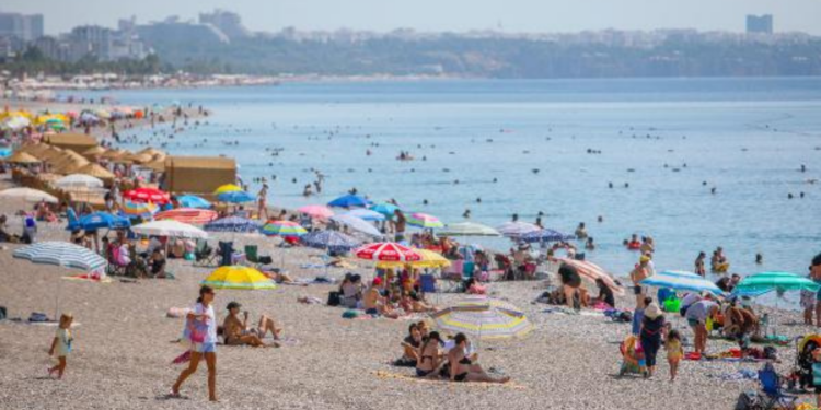 Turist sayısı ikinci çeyrekte yıllık yüzde 15 arttı