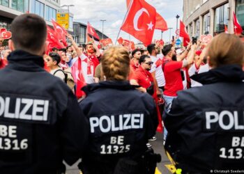 Türkiye-Hollanda maçı sonrası Almanya'da 64 soruşturma