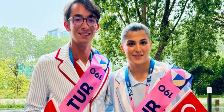 Türkiye Milli Paralimpik Komitesi'nden tepki çeken kıyafetlere ilişkin açıklama: Yenileri tasarlanacak