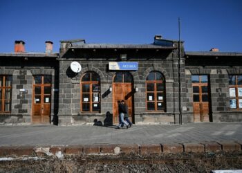 Türkiye ve Ermenistan özel temsilcileri sınırda ‘normalleşme’ için buluşacak