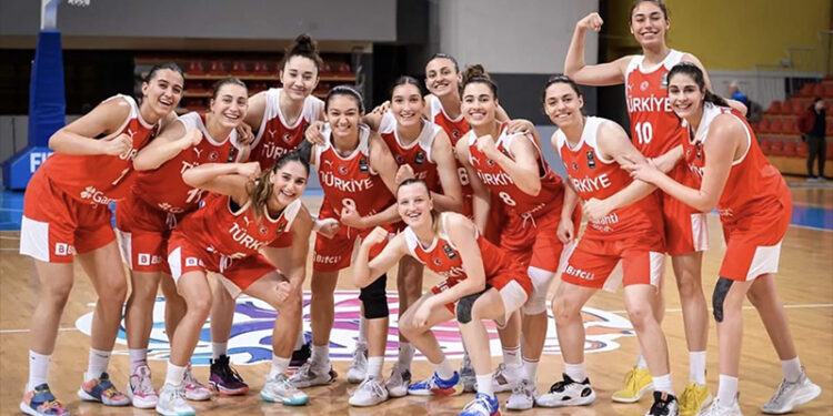 U20 Kadın Milli Basketbol Takımı, İsrail'i yenerek çeyrek finalist oldu