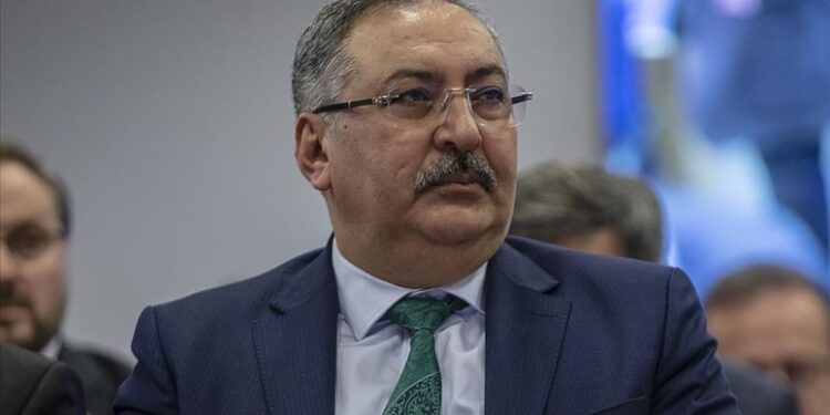 Üç maaşlı, Peker’in ifşalarında geçen, Saray’ın adamı yeni AYM üyesi Metin Kıratlı kimdir?