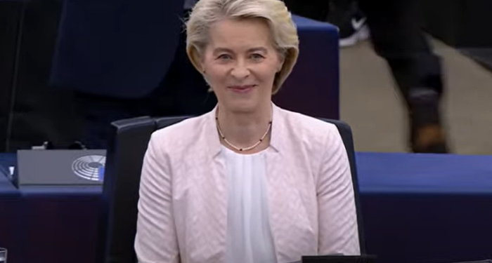 Ursula von der Leyen, yeniden Avrupa Komisyonu Başkanı oldu