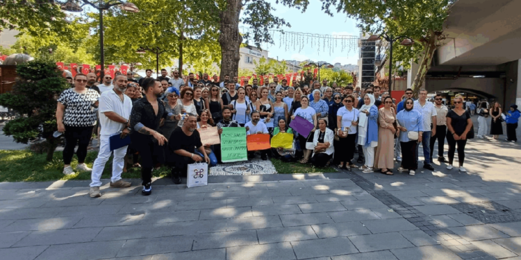 Valiliğin Kararı Kuaförleri Çileden Çıkardı