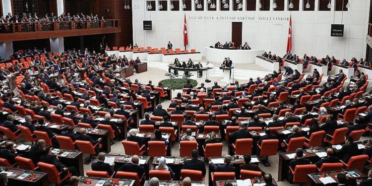 Vergi Düzenlemesi Teklifinin İlk 7 Maddesi Kabul Edildi