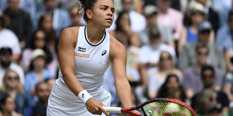 Wimbledon'da tek kadınlar finalistleri Paolini ve Krejcikova oldu
