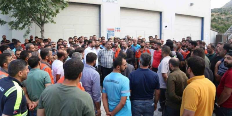 YRP'den Eti Krom Maden işçilerine destek: Bu onurlu mücadelede yanlarındayız