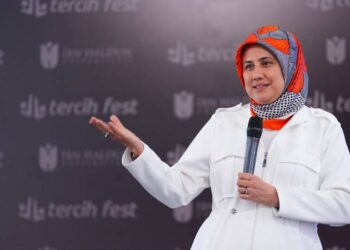 Yani elbette eksiklikler olacak, hepimiz insanız