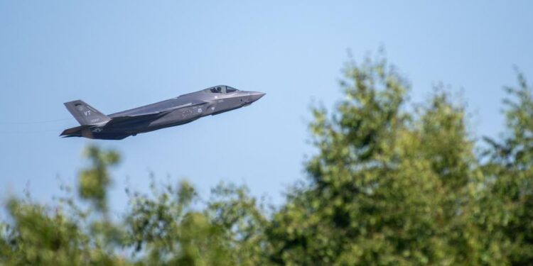 Yunanistan ABD'den 20 adet F-35 alıyor
