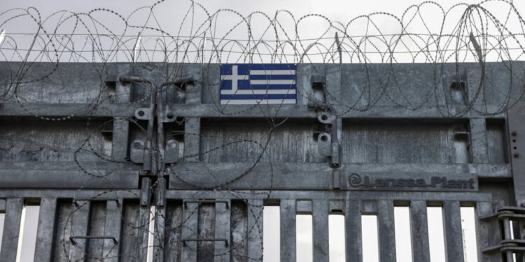 Yunanistan polisi: Sınırın Türkiye tarafından ateş açıldı, bir sınır muhafızı yaralandı