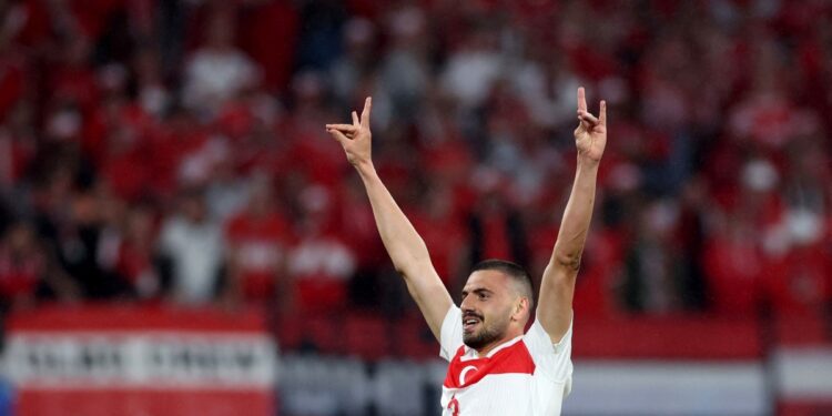 ‘Bozkurt’ işareti yapmıştı; UEFA’dan Merih’e 2 maç men cezası