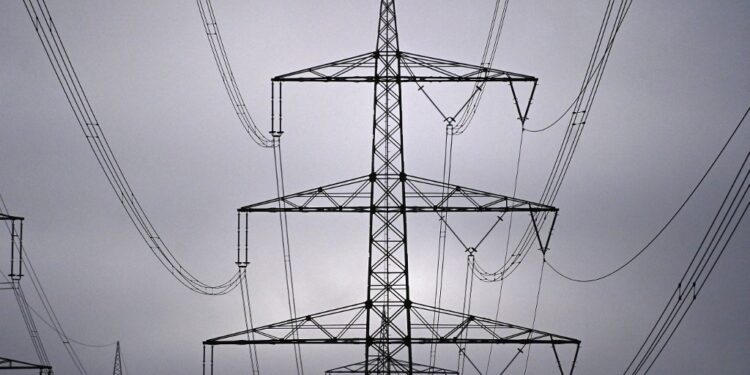 ‘Elektrik faturalarında gizlenen saadet zinciriyle bize nasıl kazık atıyorlar?’