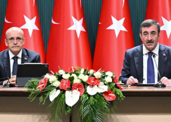 ‘Tasarruf’ genelgesi sözde kaldı: Uçak ve araç kiralama giderleri 2, toplantı giderleri de 4 kat arttı