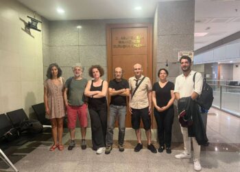 ‘Türklüğe hakaret’ suçlamasıyla yargılanan gazeteciler beraat etti