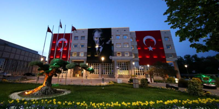 10 yılda 33,5 milyon TL'lik sözleşme!