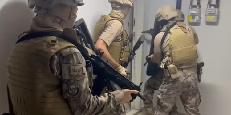 17 ilde IŞİD operasyonu: 65 gözaltı