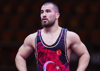 290. Tarihi Çardak Yağlı Pehlivan Güreşleri: Feyzullah Aktürk Başpehlivan Oldu