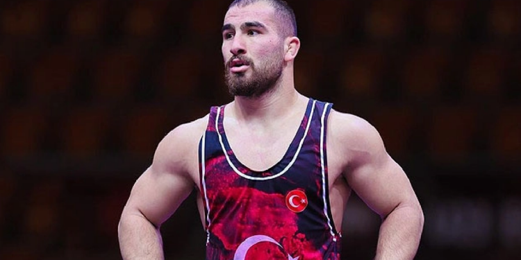 290. Tarihi Çardak Yağlı Pehlivan Güreşleri: Feyzullah Aktürk Başpehlivan Oldu