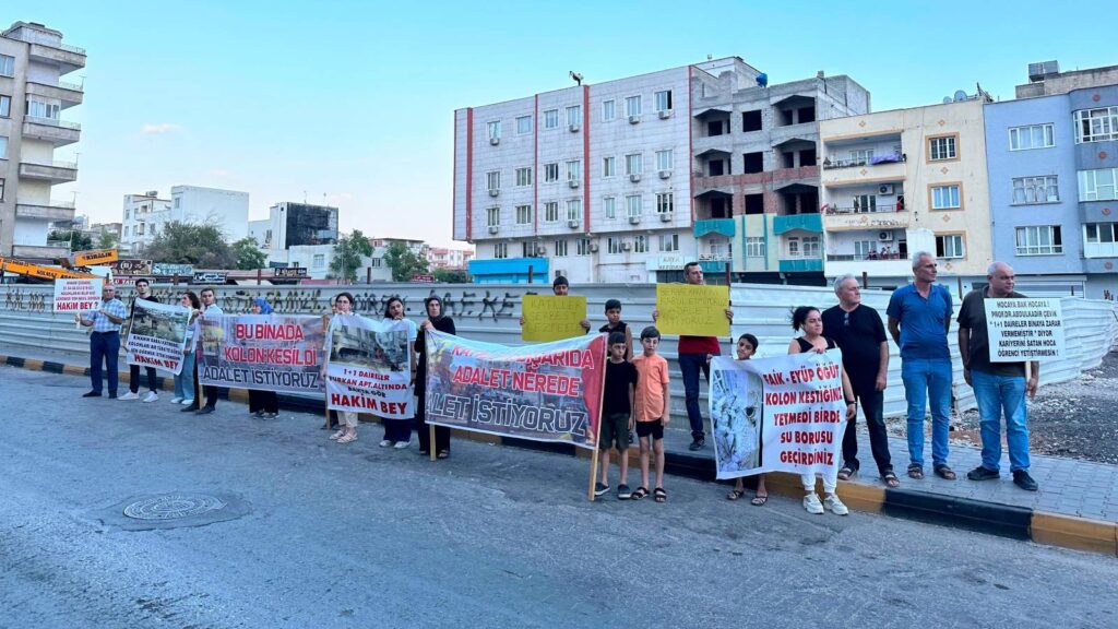 "3 sanığa beraat kararını kabul etmiyoruz, firari müteahhitler yakalansın!"