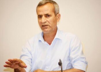 Qoser Belediye Eşbaşkanı İpek özür dileyip, görevi devretti