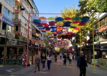Ankara sokakları: Savaşa bütçe var ama halka yok