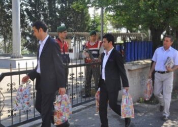 Avukatlardan İmralı’ya gitmek için başvuru