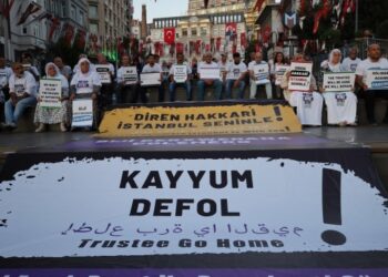 Kayyım nöbeti 55’inci gününde: Kürtler asla baş eğmez