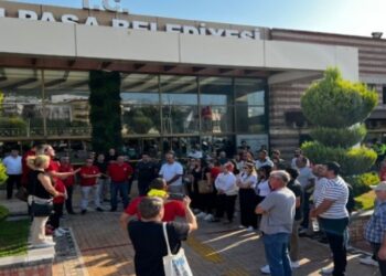 Kemalpaşa Belediyesi’nde işçiler eylem başlattı